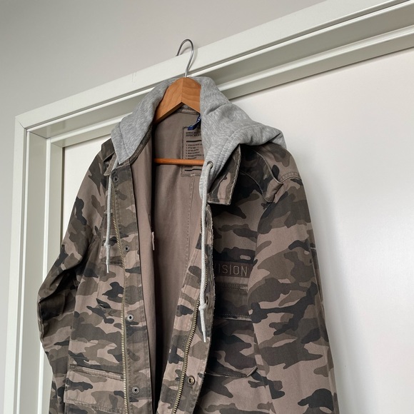 H&M Two tone camo jacket - Picture 3 of 5